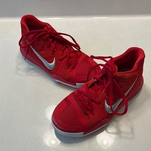 Nike Kyrie red basketball shoes